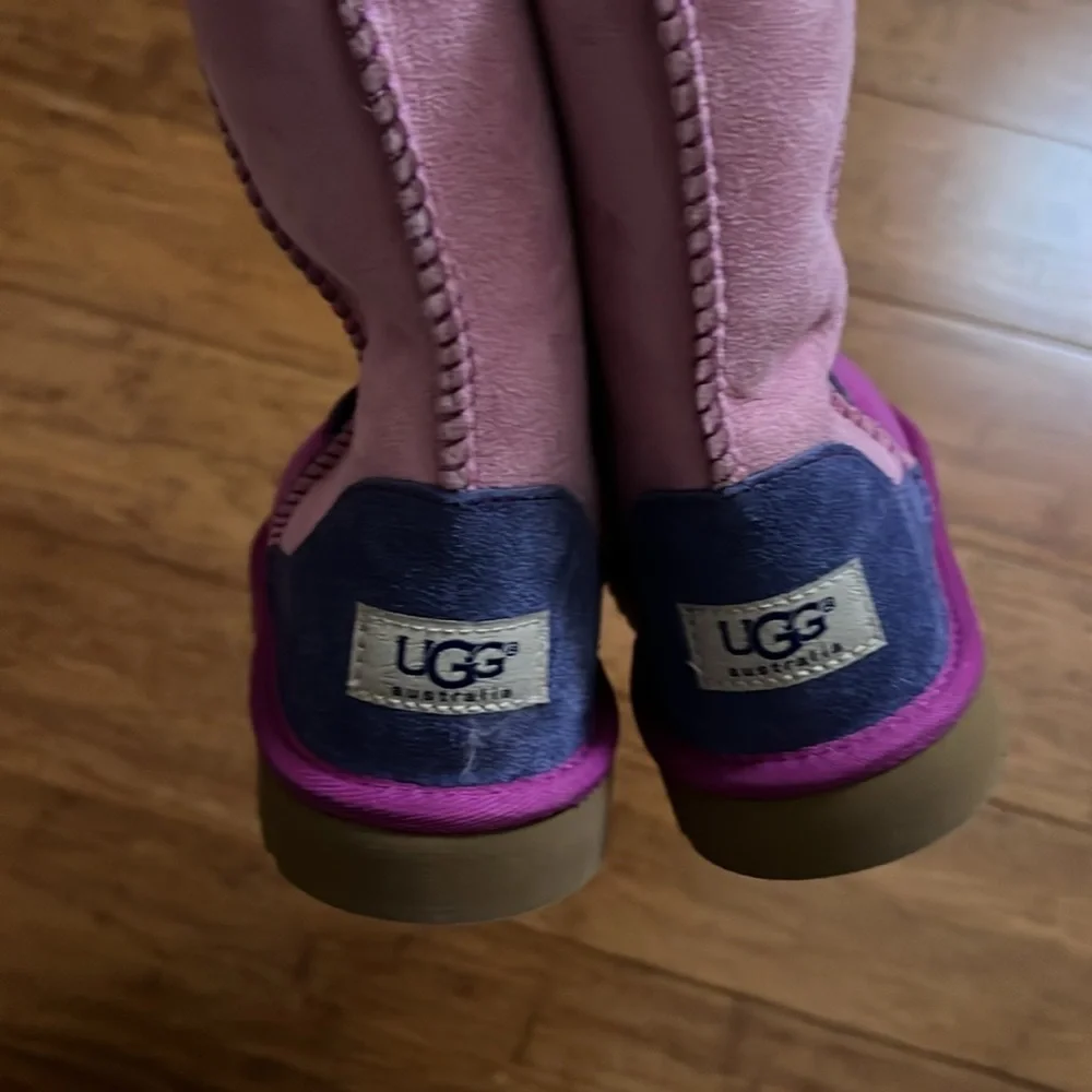 UGG 3151 Patchwork Kids Sherling Lined Boots size 3